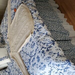 BEAN SIGNATURE L W'S CREAM-COLORED CABLEKNIT SWEATER W/SIDE ZIPPERS